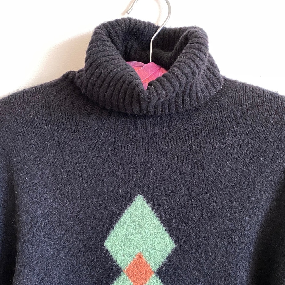 JEANNE PIERRE SWEATER